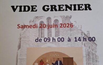 Vide grenier dans la cour du temple de Douai