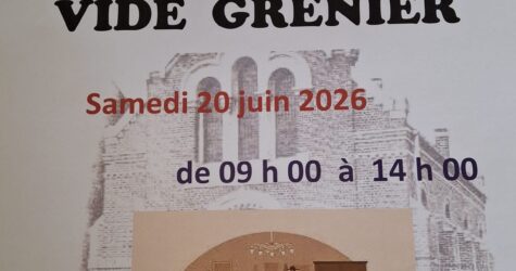 Vide grenier dans la cour du temple de Douai